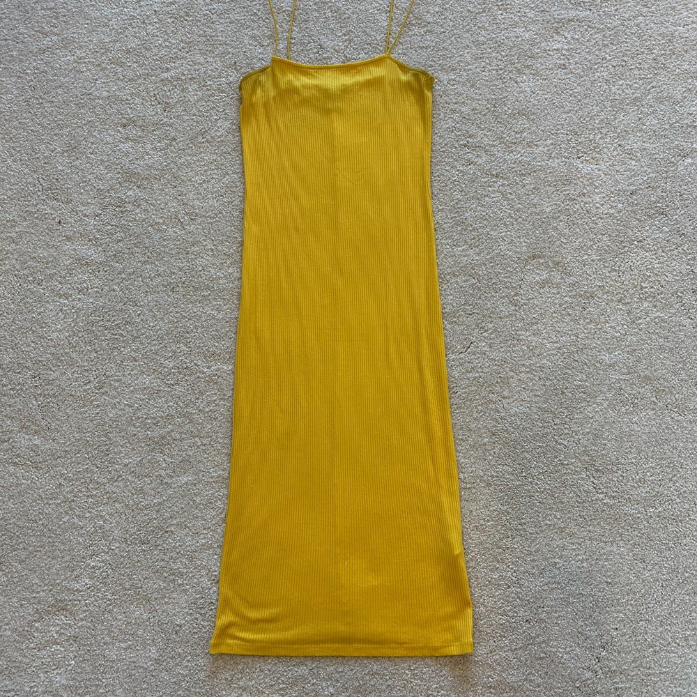 YELLOW DRESS - Picture 7 of 7